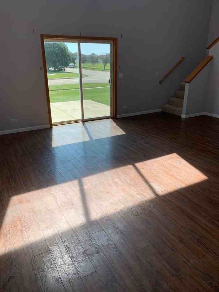1787 W Chrysler Dr - Photo 2 of 8
