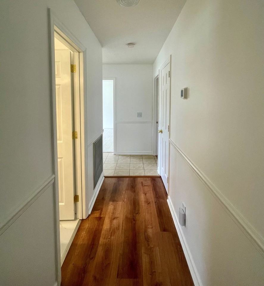 118 Buccaneer Rd - Photo 4 of 10
