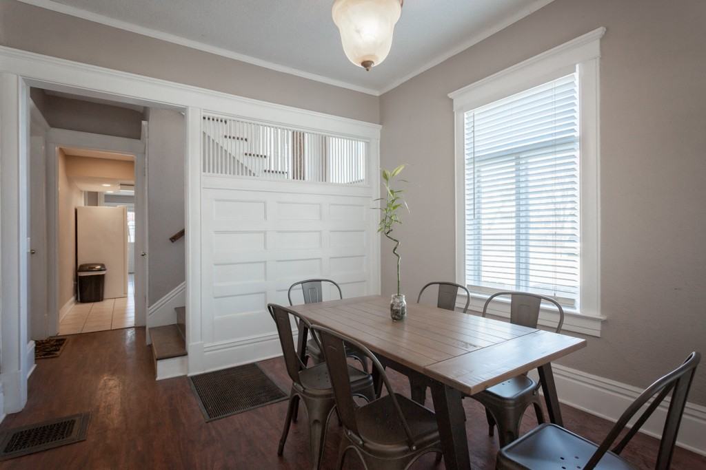 3516 Baltimore Avenue - Photo 3 of 9