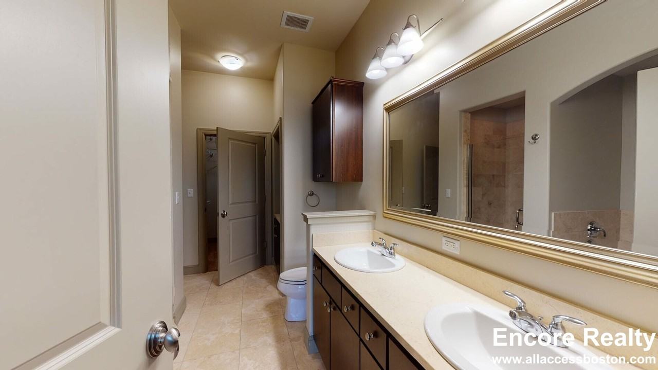 300 2nd Ave #1105 - Photo 6 of 50