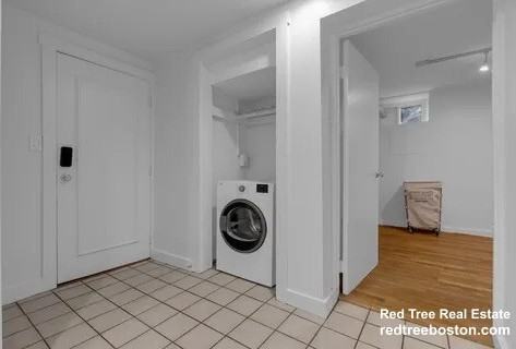 145 Chiswick Rd #8 - Photo 5 of 22