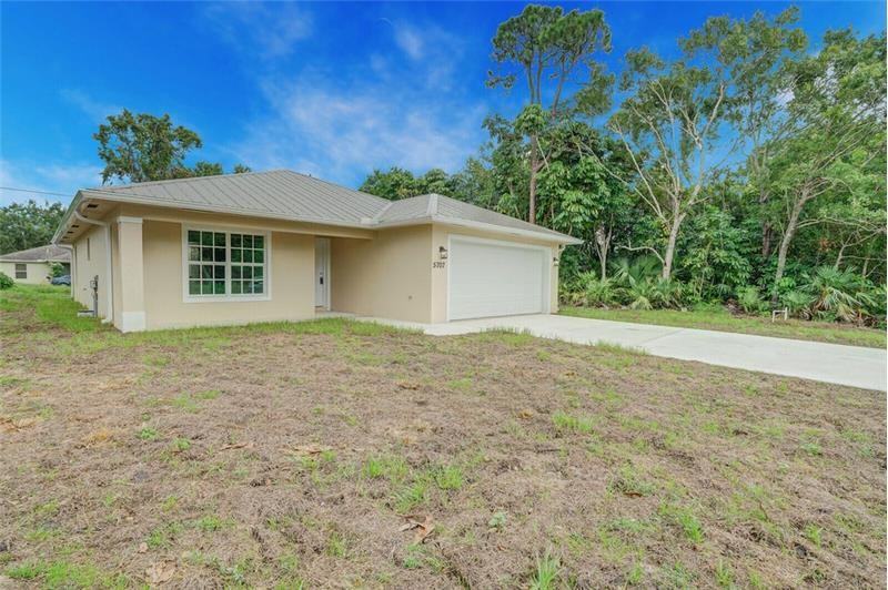 5707 Shannon Dr - Photo 3 of 25