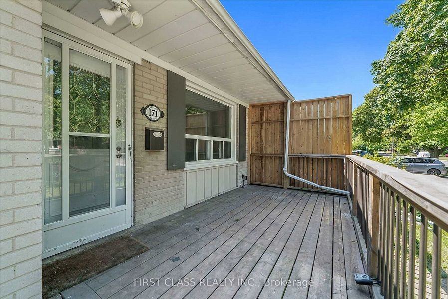 171 Tulloch Drive - Photo 3 of 15