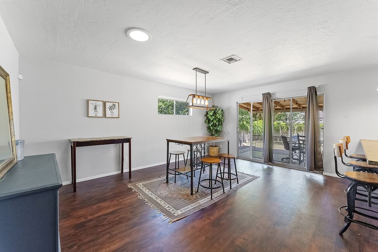 226 E Erie Dr #4MASTER - Photo 4 of 13