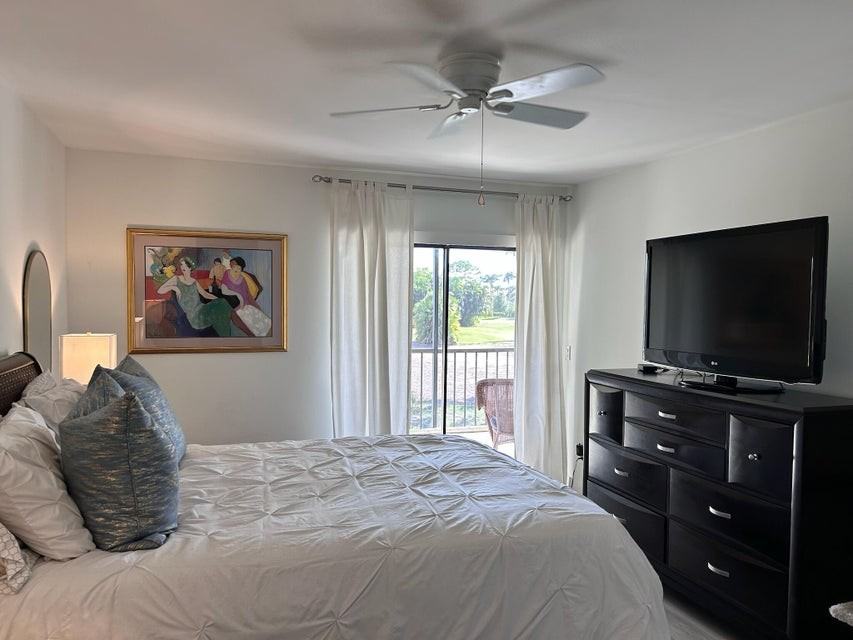 202 Wingfoot Dr #C - Photo 3 of 15