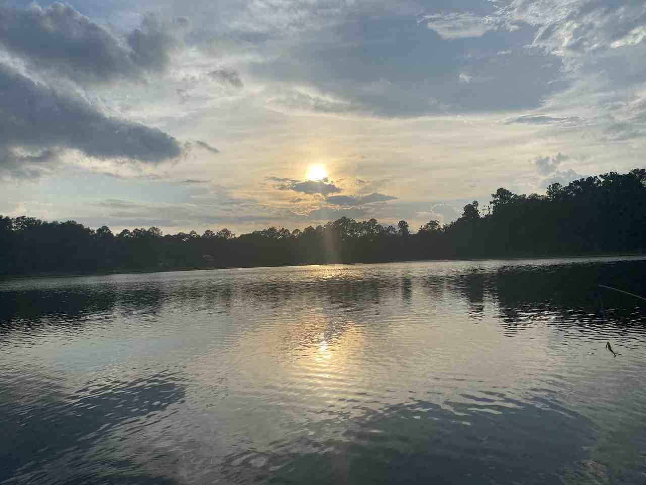 311 White Sands Beaches Dr, Hawthorne, FL 32640 2 bedroom House