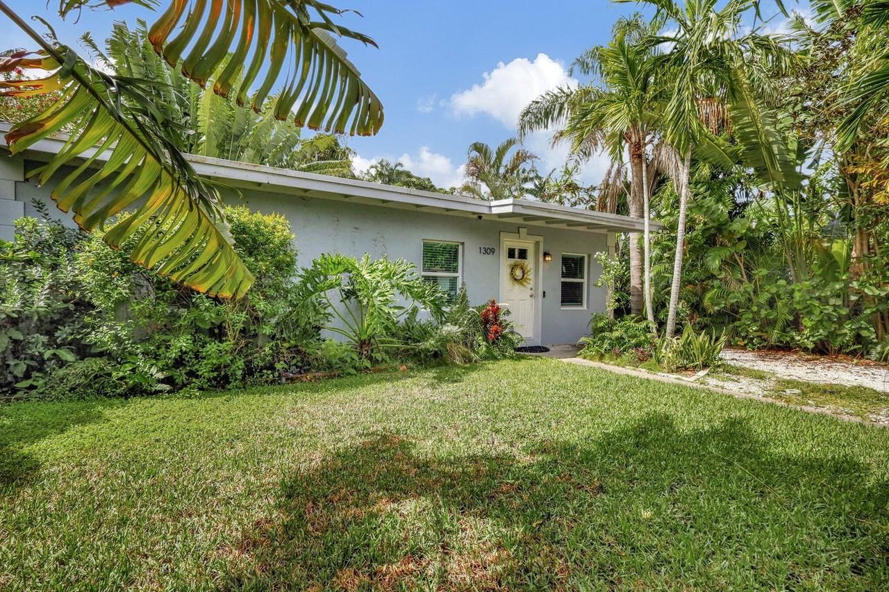 1309 S N St #NA - Photo 2 of 26