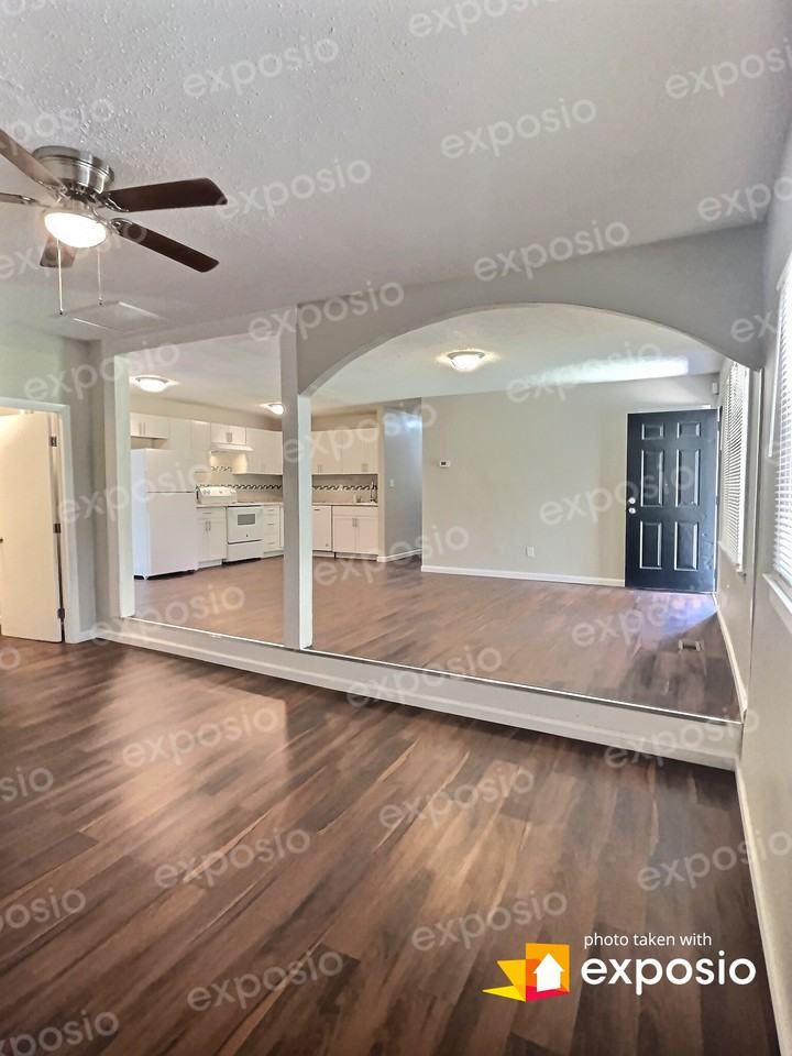 673 Jeb Stuart Dr #NA - Photo 2 of 9