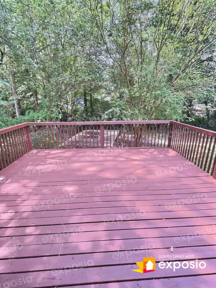 673 Jeb Stuart Dr #NA - Photo 7 of 9