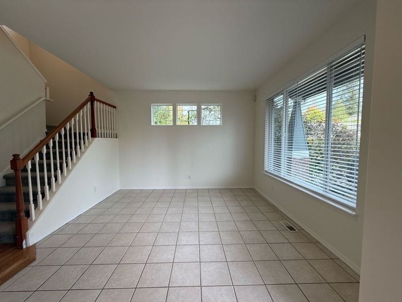 20416 11th Ave W - Photo 2 of 31