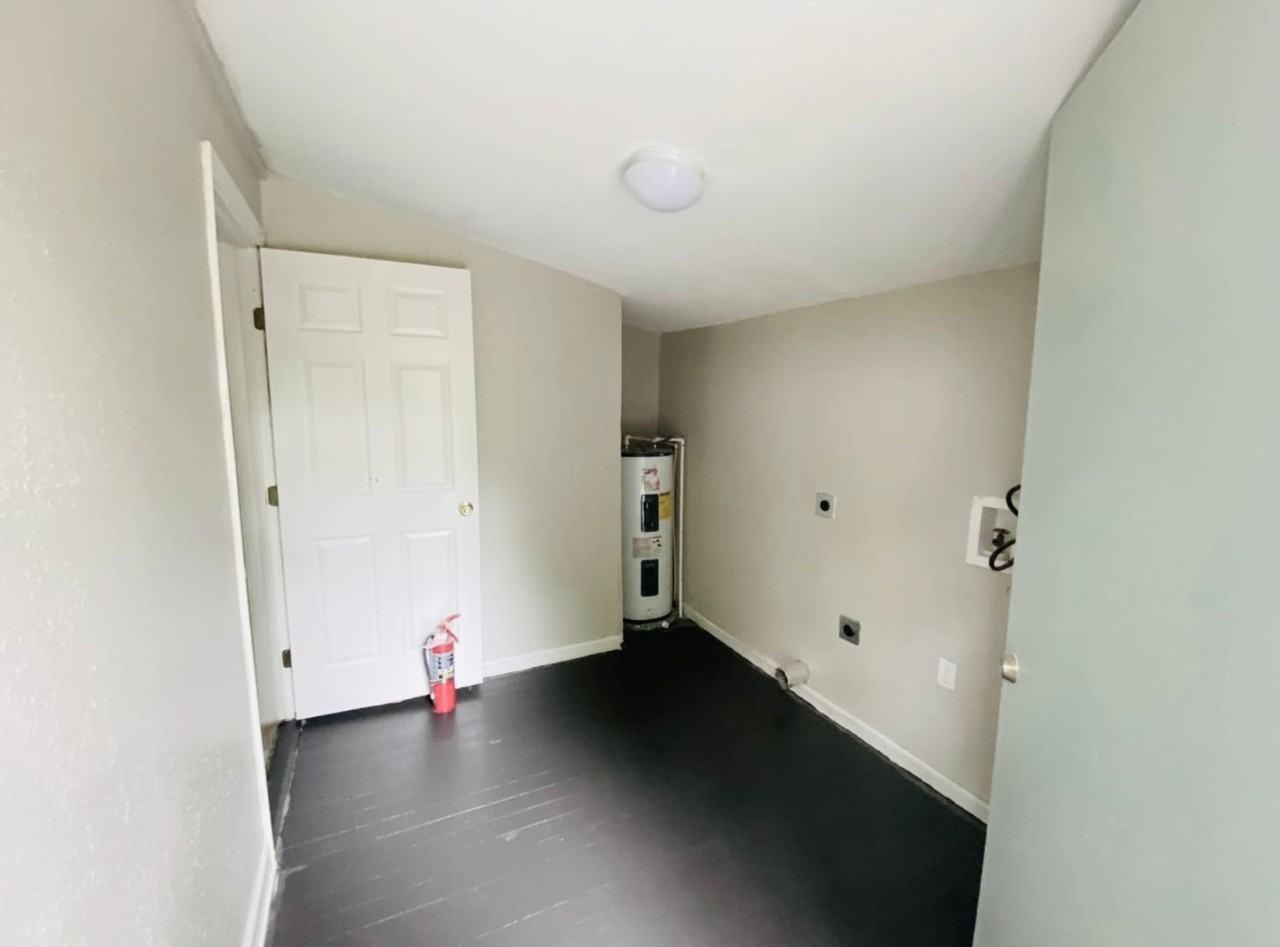 5107 Byron St - Photo 5 of 20