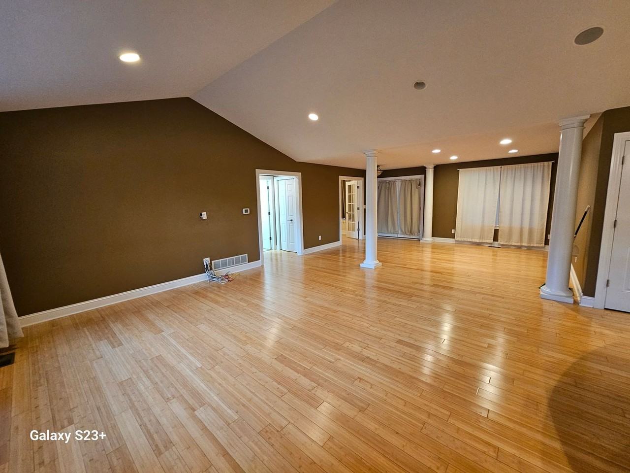 6169 Marteney Ave - Photo 4 of 14