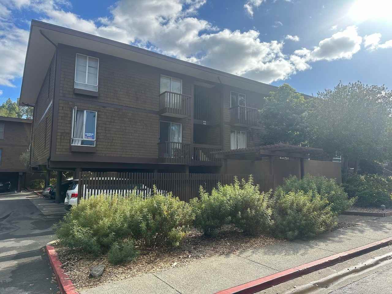 64 Surrey Ln - Photo 2 of 20