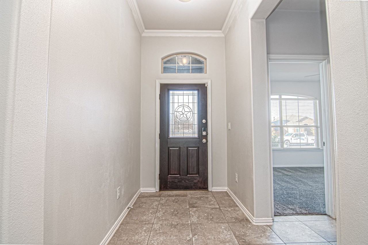 6907 Thomas Paine Rd - Photo 2 of 27