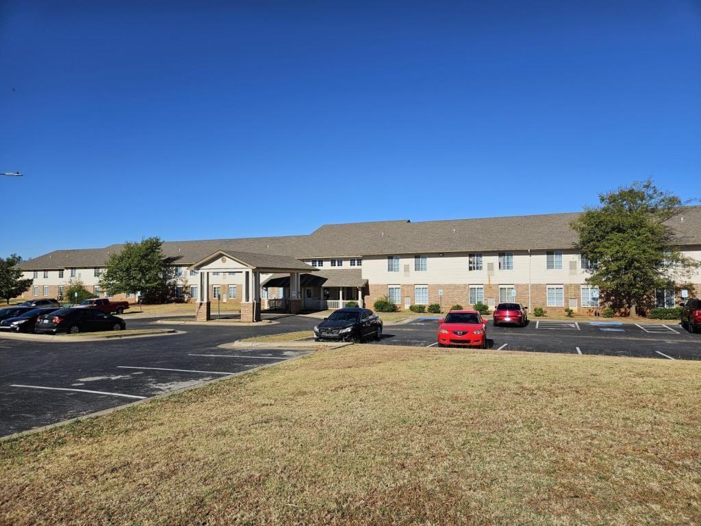 1515 Ne 48th St Apt 104