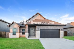 2100 Periwinkle Pl - Photo 1 of 1