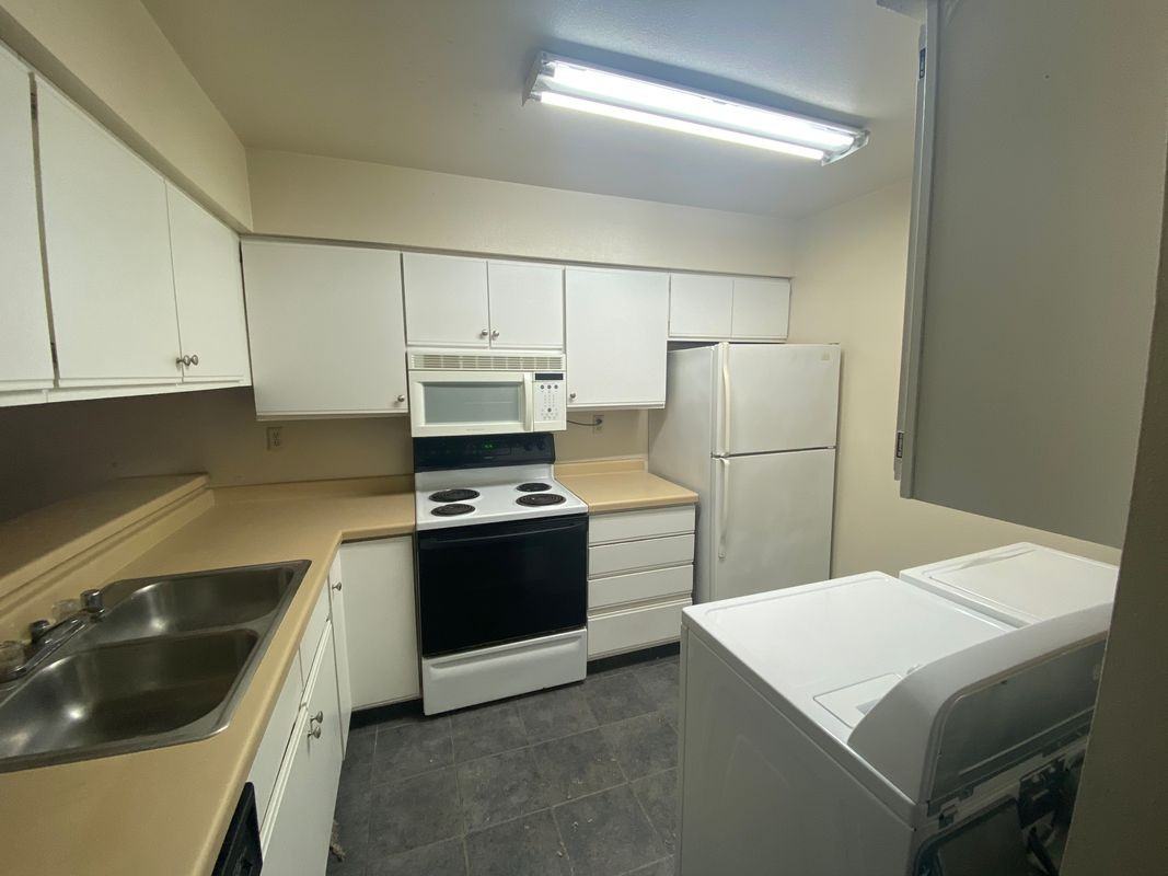 302 Whispering Pines Way - Photo 3 of 6
