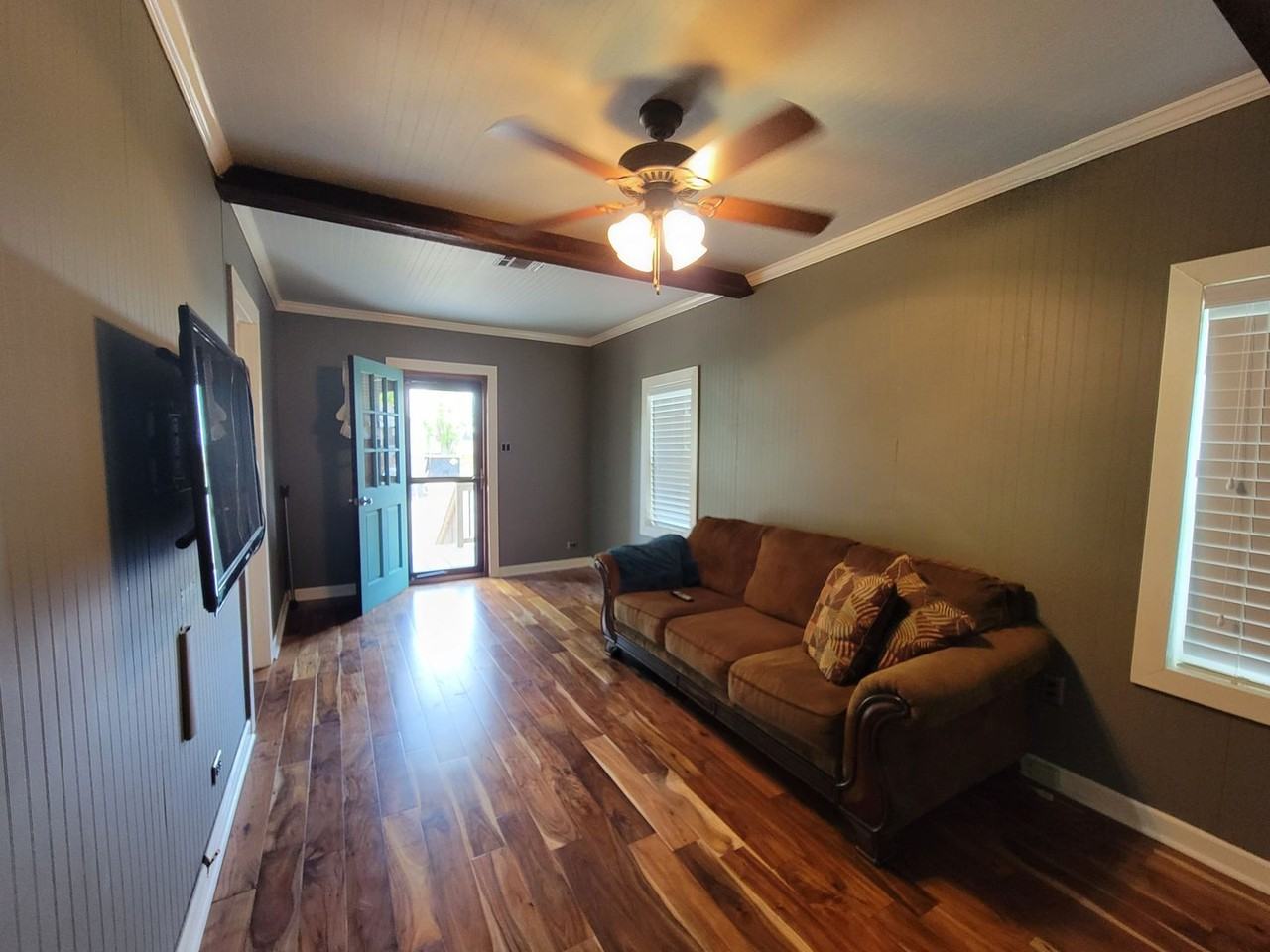 513 E Pearl St - Photo 3 of 4