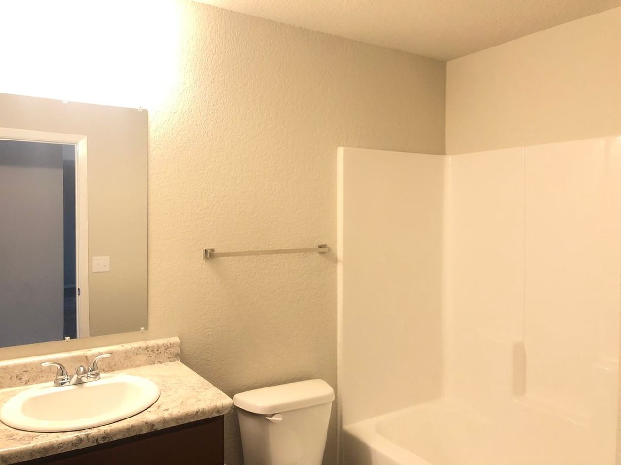 602 W Pittsfield - Photo 7 of 10