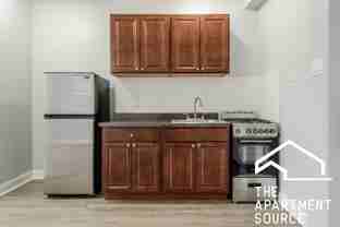 6930 N Greenview Ave #505 - Photo 1 of 1