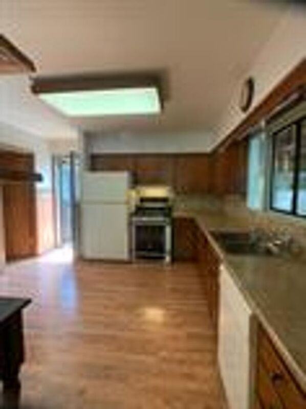 603 S Davies Rd - Photo 6 of 32