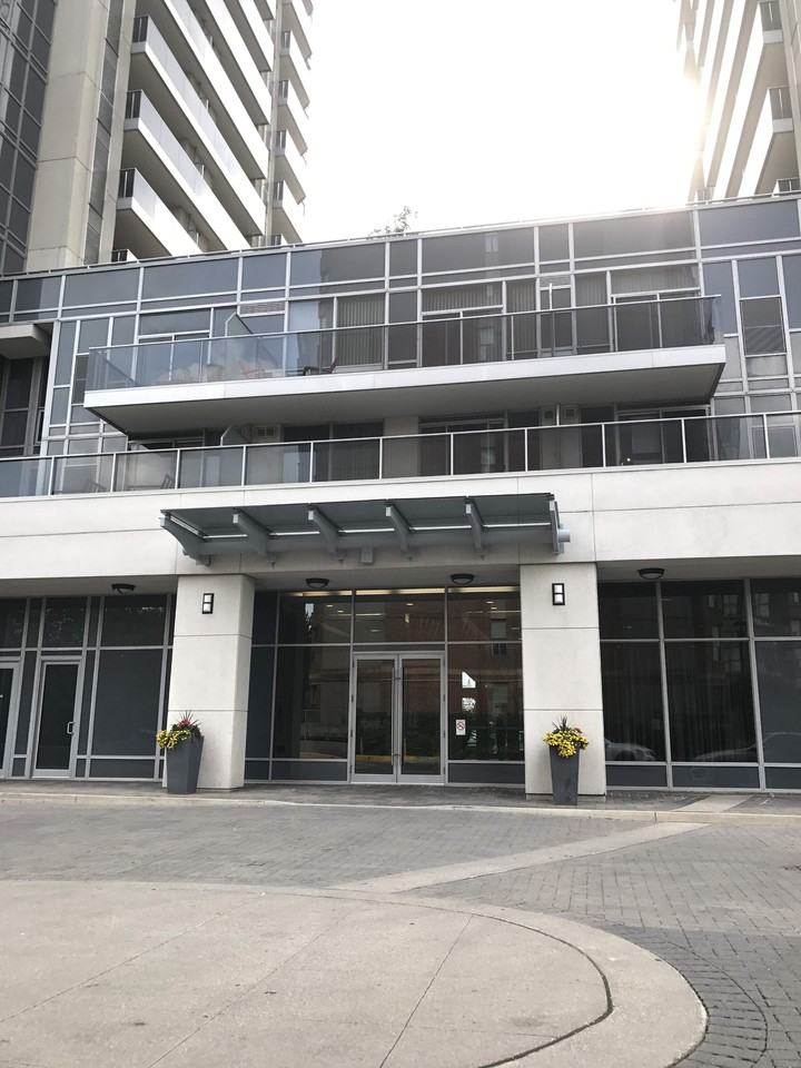 Luxe I - 5791 Yonge #11257 - Photo 3 of 12