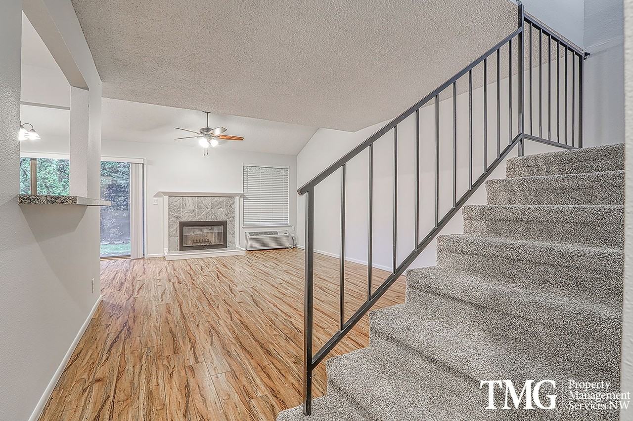 4421 Ne Plains Way #67 - Photo 3 of 32