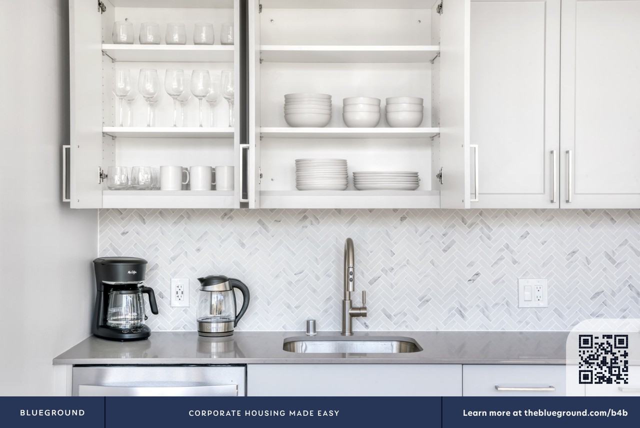 704 Spring Street - Photo 6 of 42