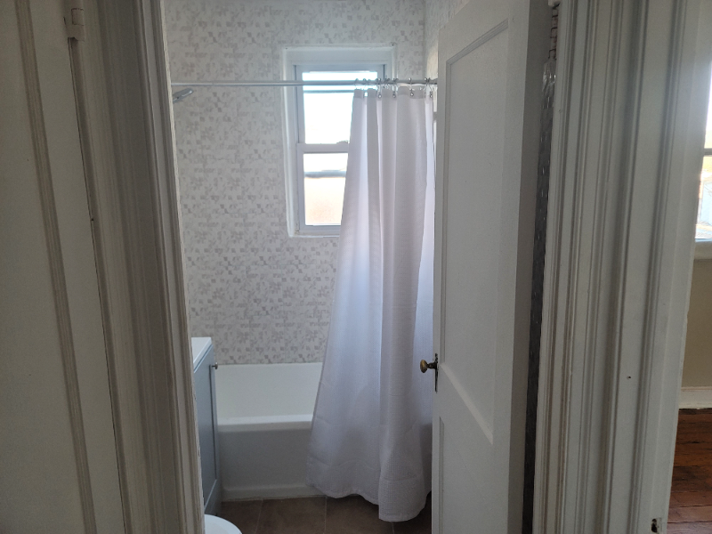 4044 Lasher Rd - Photo 4 of 17