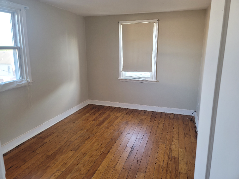 4044 Lasher Rd - Photo 6 of 17