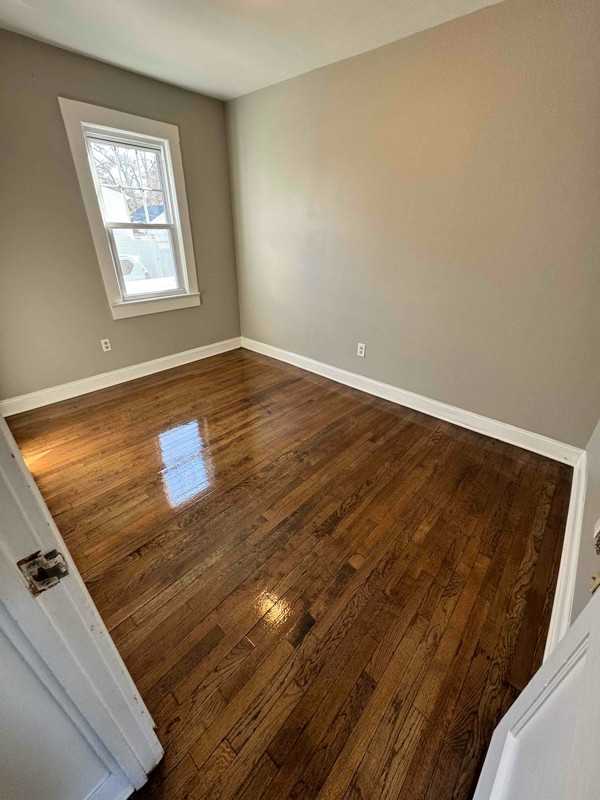 331 Winfield Ter #1 - Photo 3 of 8