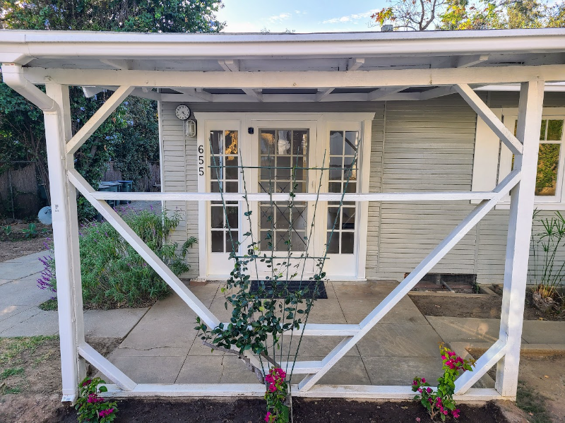 655 S Catalina Ave - Photo 3 of 20