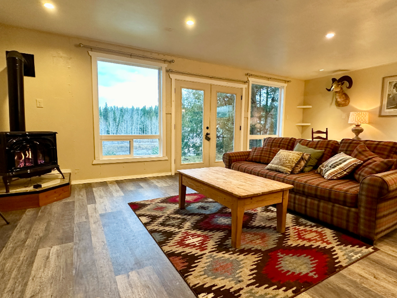 172 River Dr - Photo 2 of 19