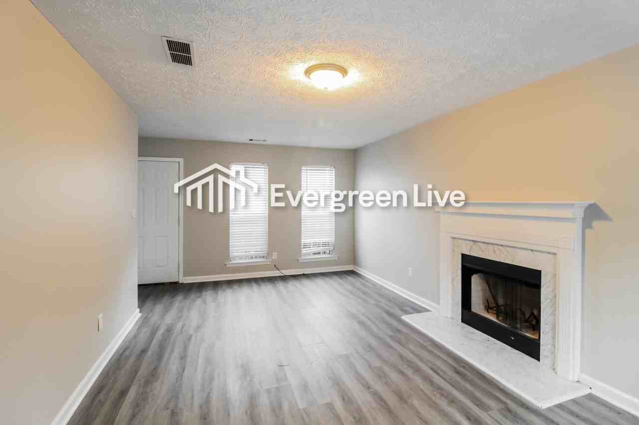 6643 Dottie Mae Ct - Photo 5 of 19