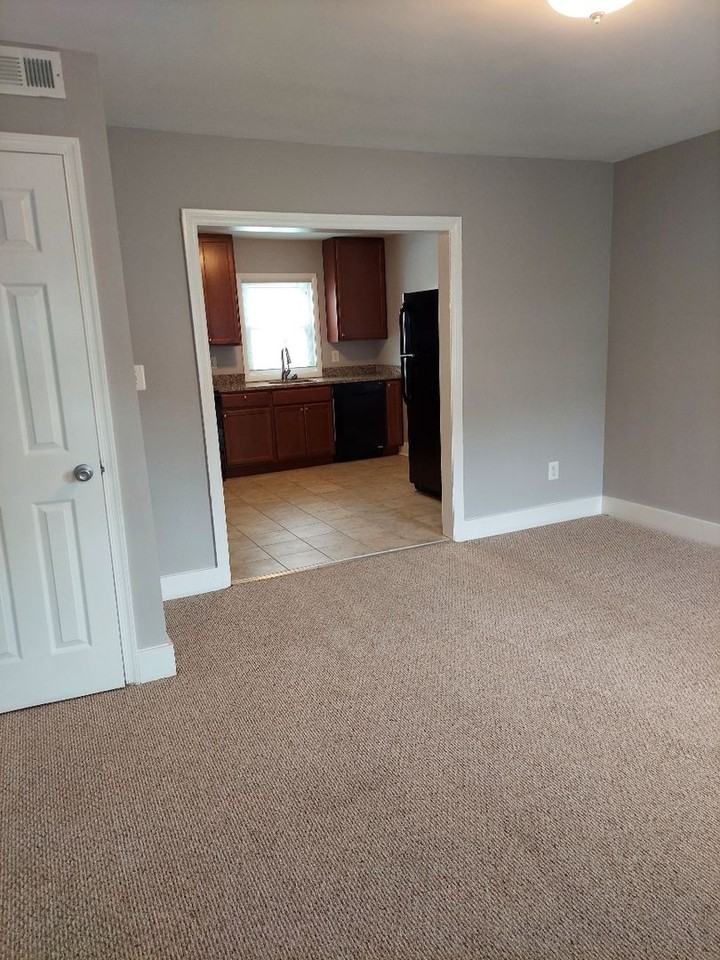 Harborview Apartments - Photo 2 of 20