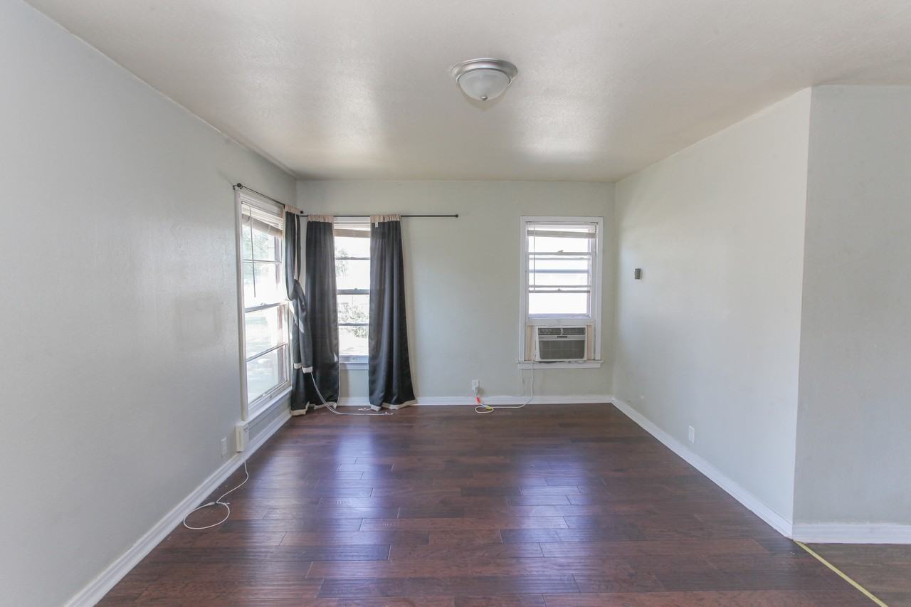 840 Chestnut Street - Photo 6 of 16