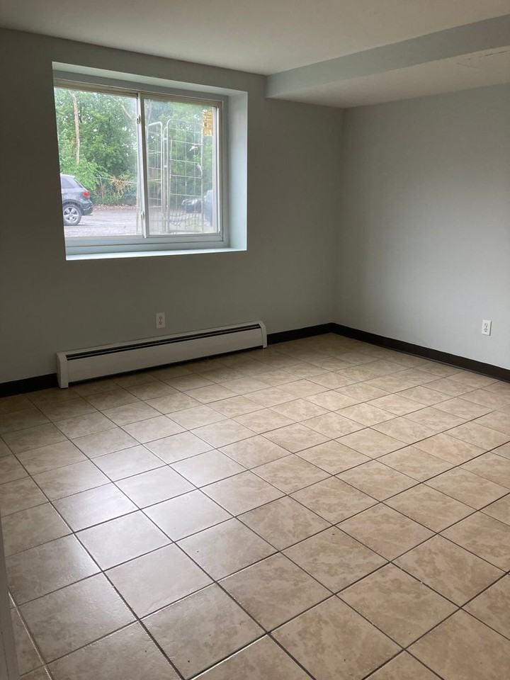 22 ELLIOTT ST - Photo 5 of 6