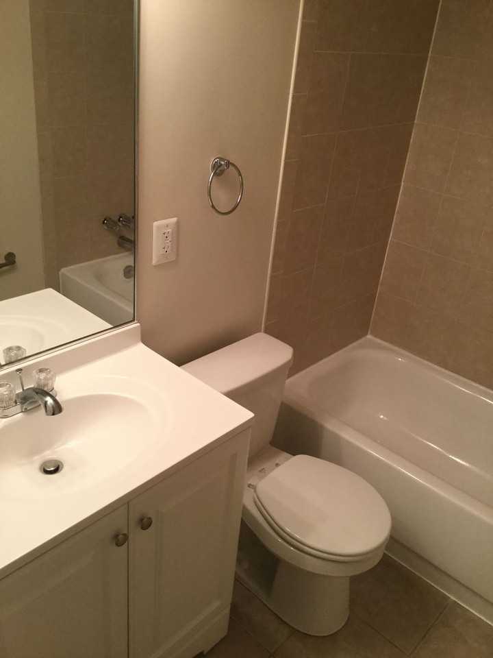 Randolph Square Apartments - Photo 7 of 15