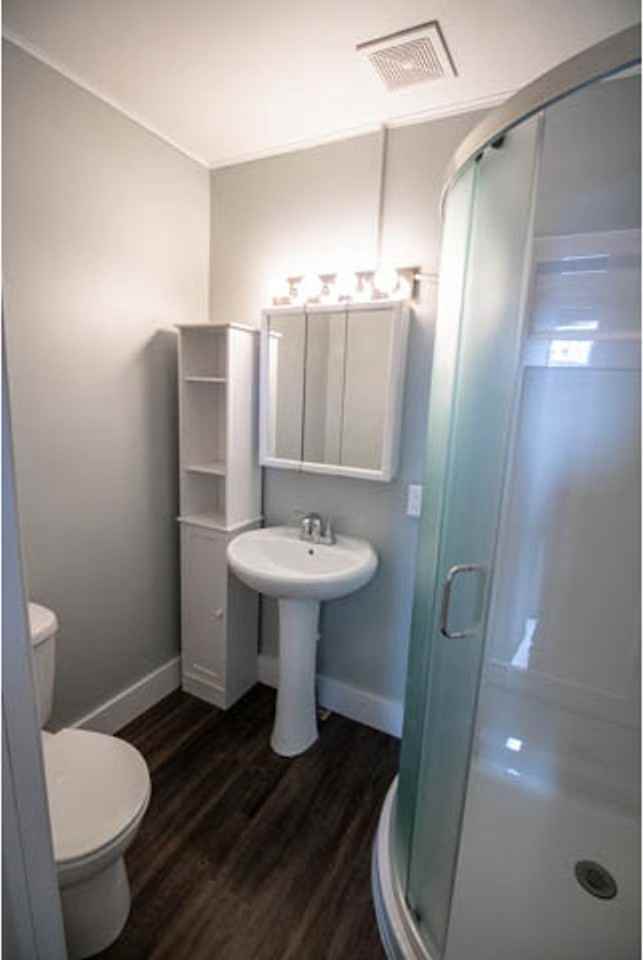 Boniface - Photo 5 of 14