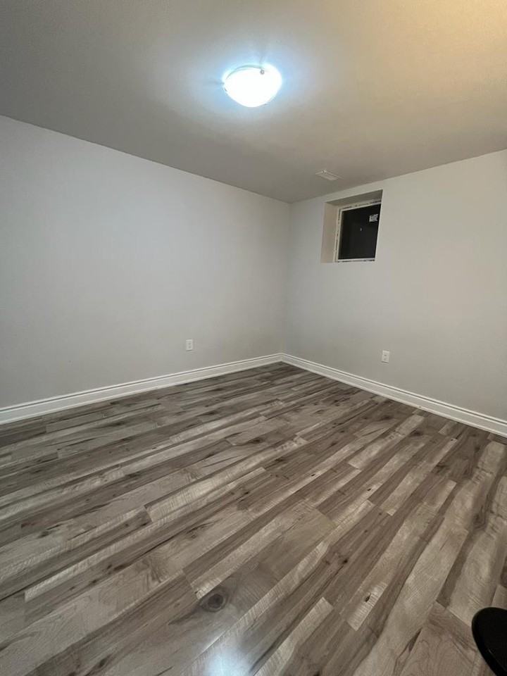 134 Aylesbury Dr - Photo 2 of 7