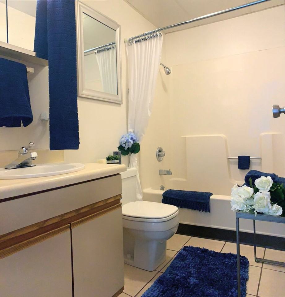 West Ridge Towers - Photo 6 of 13