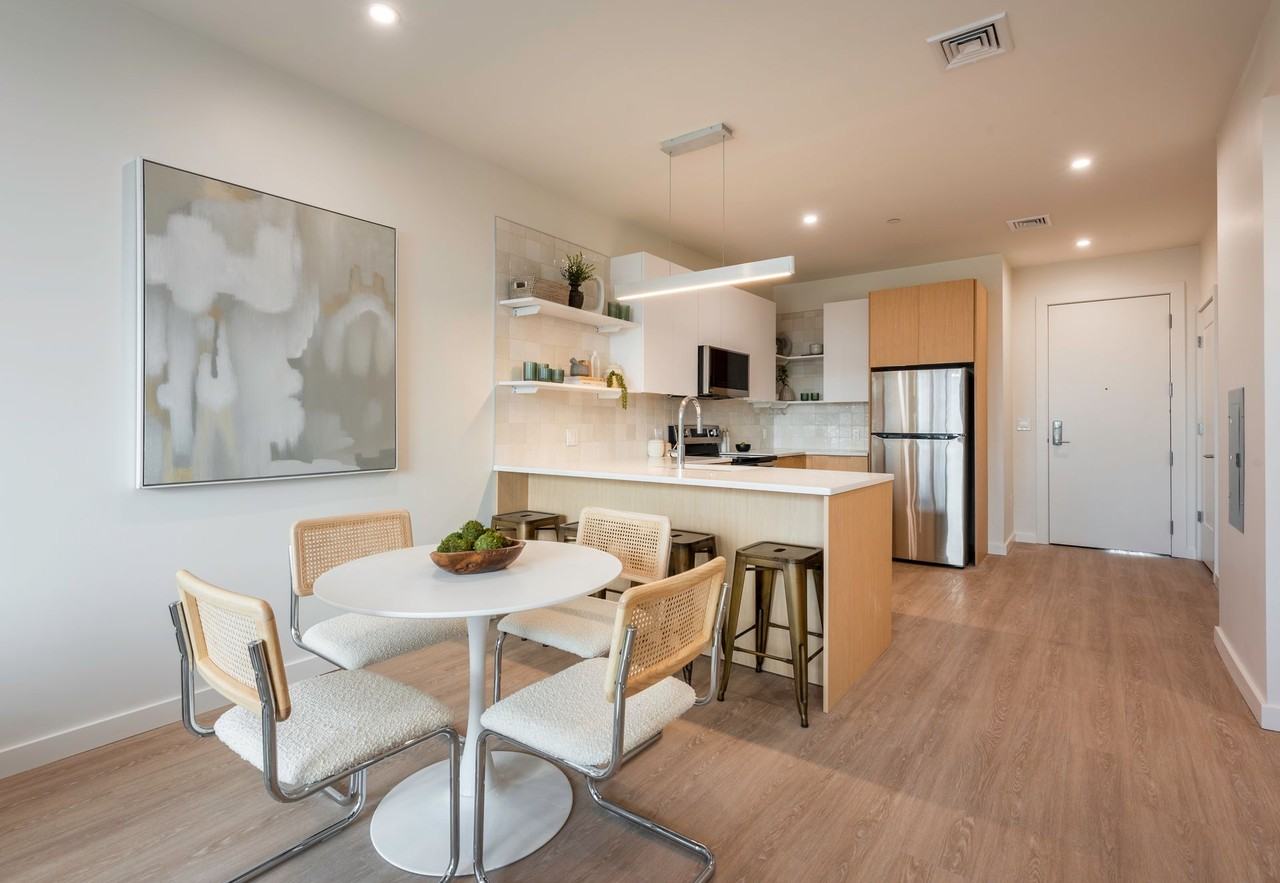 West of One - Photo 7 of 46