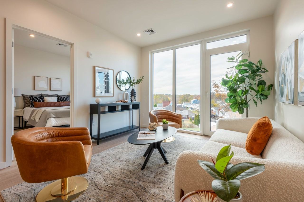 West of One - Photo 3 of 46