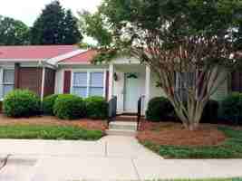 featured image of 3536 Lawndale Dr Apt B #Apt B