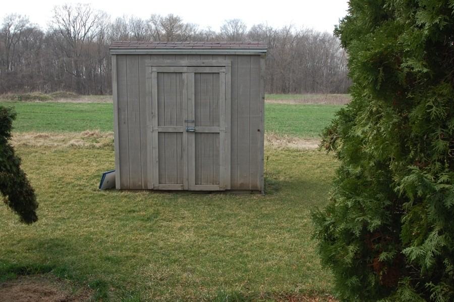 127 Watertower Ct - Photo 2 of 10