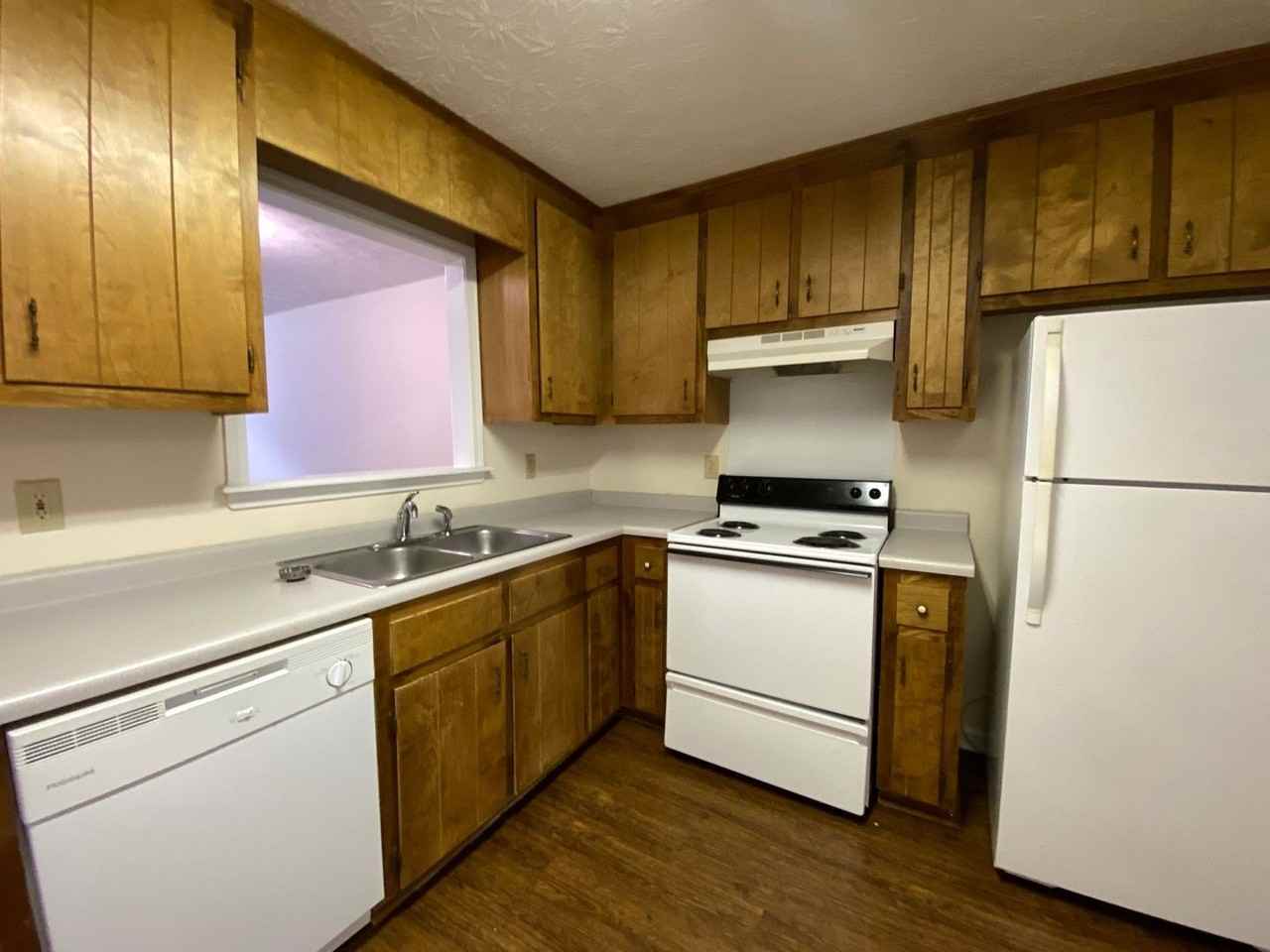 107 Hunter Run Road - Photo 3 of 10