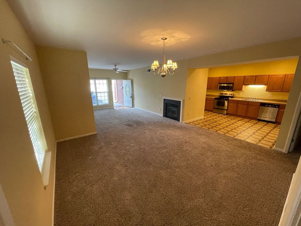 1313 Washington St #6 - Photo 7 of 29