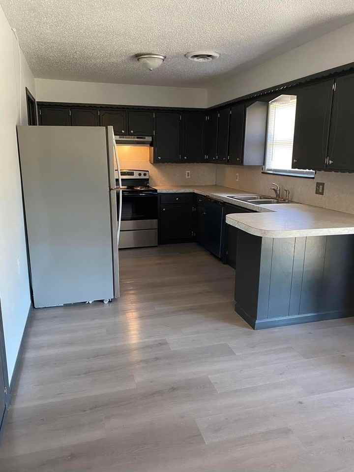 1618 Se Clover Ln - Photo 3 of 11