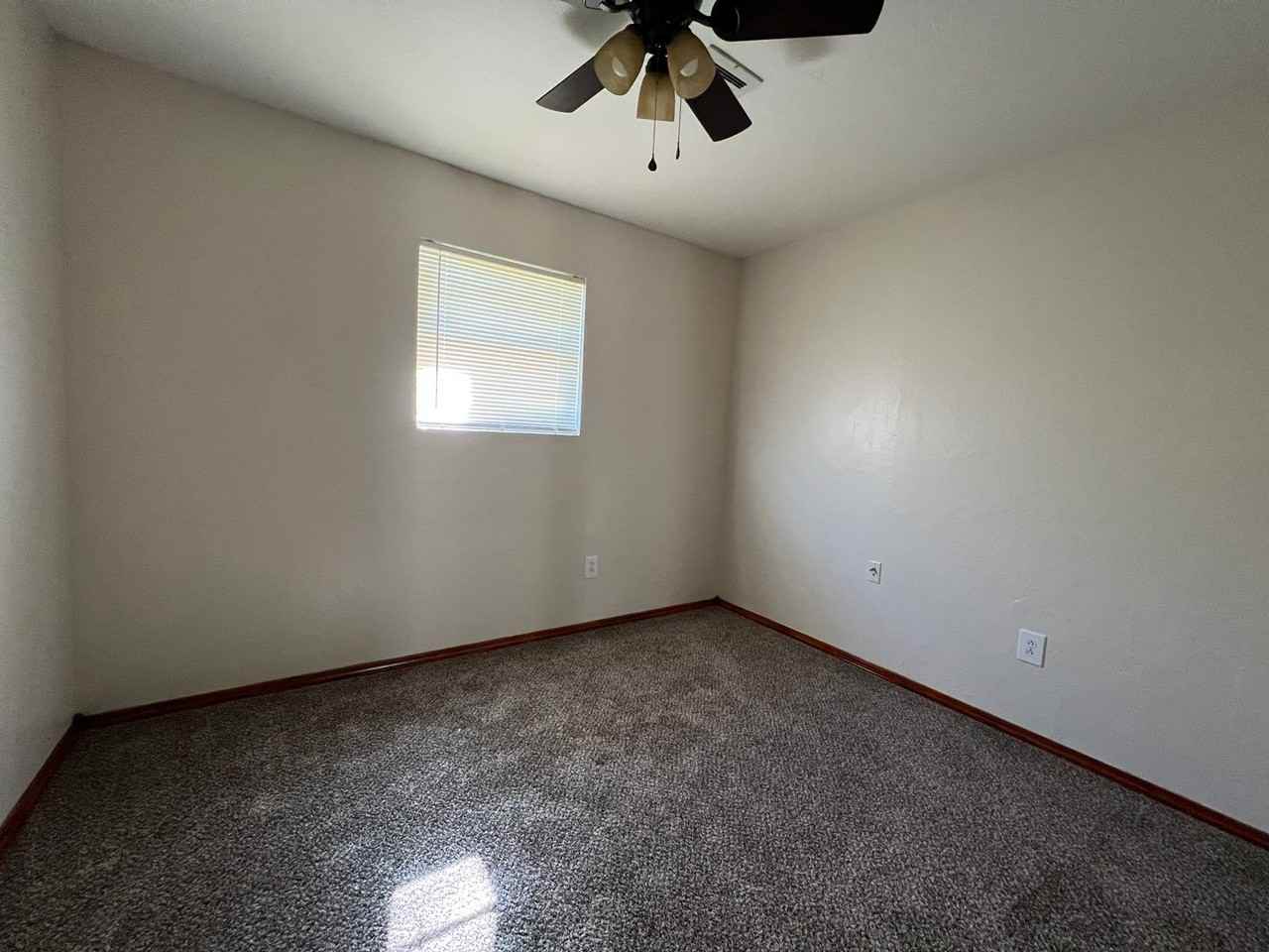 6954 Sw Forest Ave - Photo 3 of 13
