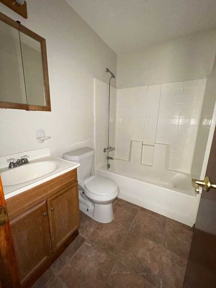 6954 Sw Forest Ave - Photo 4 of 13